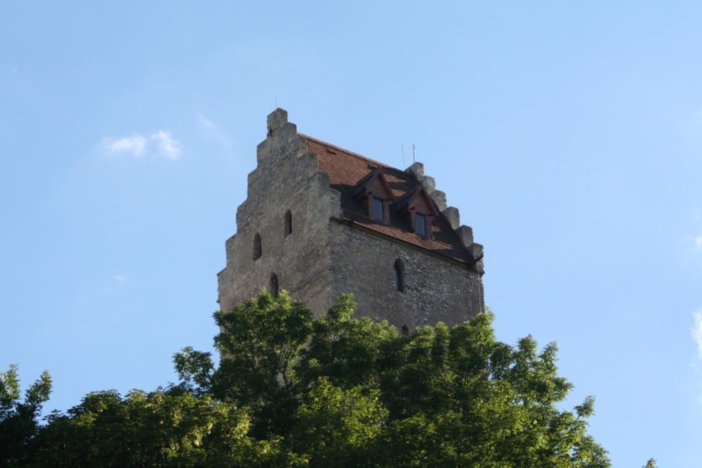 Pod Hradom Restaurant & Pension Topoľčany Buitenkant foto